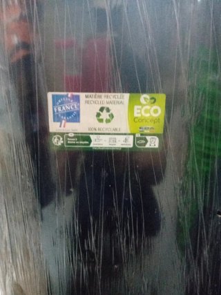 Cubo basura con ruedas