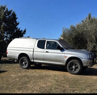 Mitsubishi L 200 2000