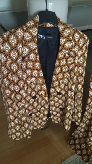 Traje Zara. Nuevo