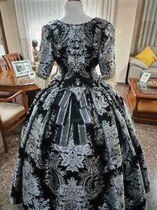 Traje de Fallera Adulta con 3 Corpiños 38.40