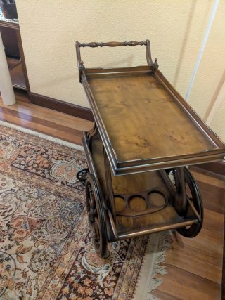 Mueble camarera madera con ruedas