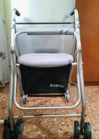 Andador Kanguro con asiento y bolsa