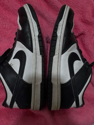 Scarpe usate nike le vendo perché non utilizzate