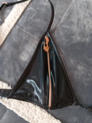 Conjunto lencero negro con cremallera