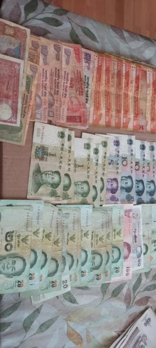 160 Billetes del Mundo - Buen Estado