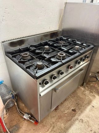 Cocina industrial 6 fuegos con horno