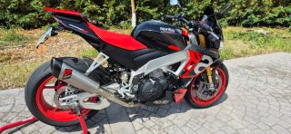 Aprilia tuono v4 factory