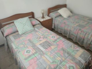 Piso en venta en Vinaròs en Calle Meseguer y Costa