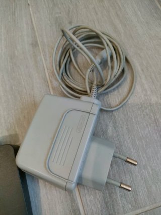 Nintendo 3DS Azzurro con gioco e accessori
