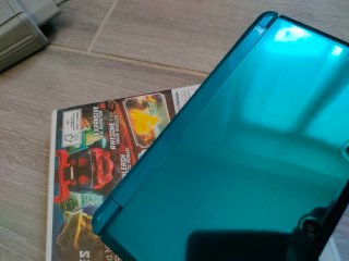 Nintendo 3DS Azzurro con gioco e accessori