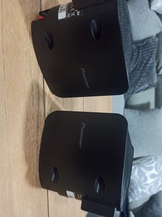 Altavoces Pioneer Negros