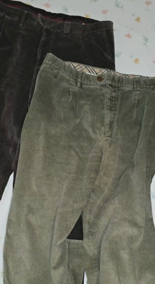 Pantalones de pana 1 Burberry color verde oliva
