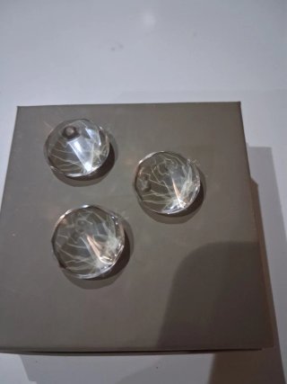 Conjunto 3 pirámides cristal tallado