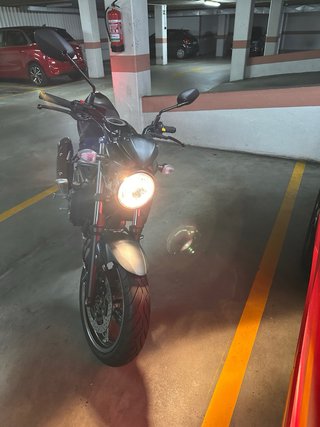 Suzuki SV 650 A2 Naked Negra