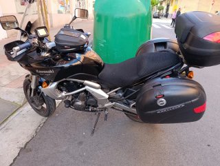 Kawasaki Versys 650 Negra