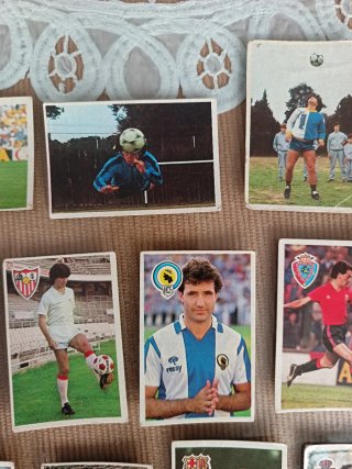 Lote 24 cromos fútbol vintage