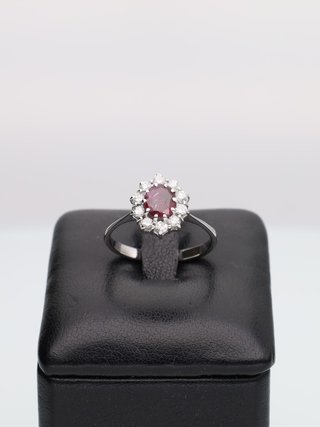 Anello oro bianco rubino e brillanti
