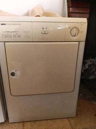 Secadora Zanussi Dual Temperature