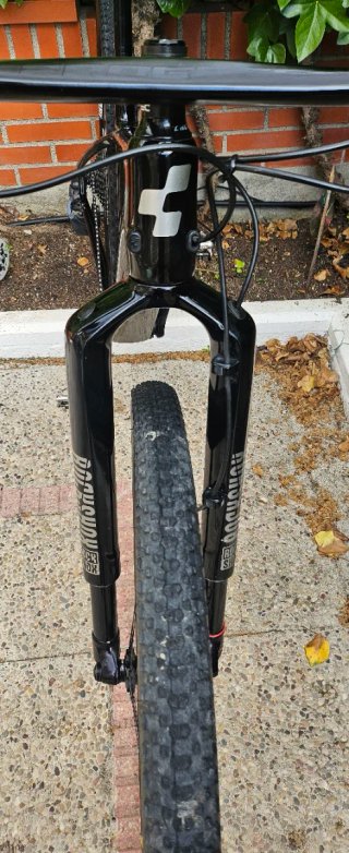 Bicicleta MTB CUBE 62