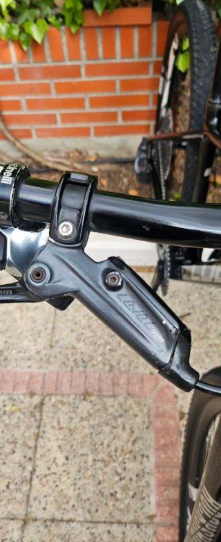 Bicicleta MTB CUBE 62