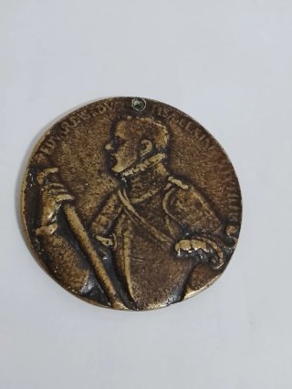 Medalla antigua bronce militar
