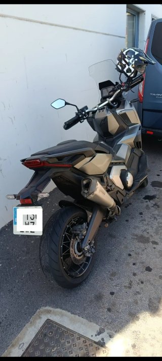 Honda X-ADV 750 gris 20.500 km