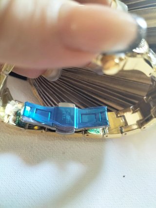 Reloj Guess Dorado Mujer watterprof