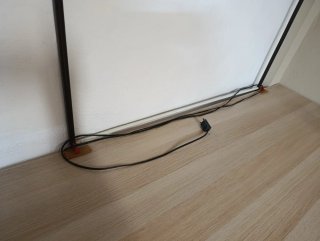 Pantalla de proyección con soporte