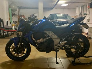 Kawasaki Z 750 A2
