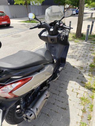 Kymco SuperDink 125cc Maxi Scooter