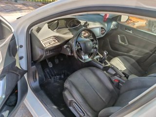 Peugeot 308 2015