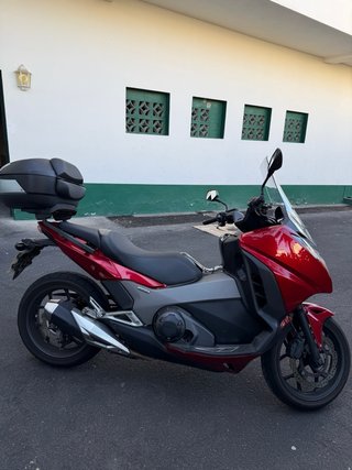 Honda Integra 750cc - Pocos Kms