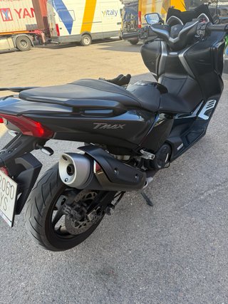 Yamaha T-MAX 530 DX 2017 Negro