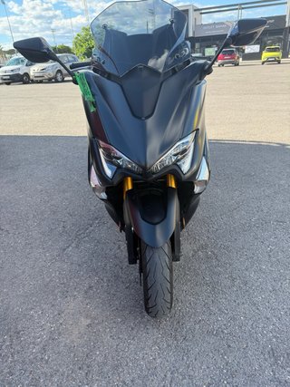 Yamaha T-MAX 530 DX 2017 Negro
