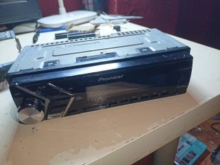 Radio Pioneer MVH-S100UB