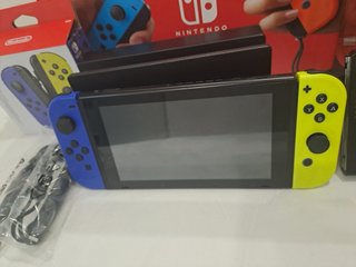Nintendo Switch Azul y Rojo