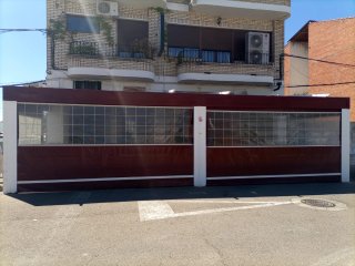 Toldo 9.70m x 4.03m con postes de aluminio
