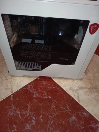 Gabinete PC Blanco con Ventilador