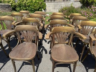 Muebles de madera maciza para hosteleria