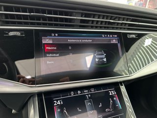 Audi Q8 50 TDI 210kW Black Line Plus quattro tip
