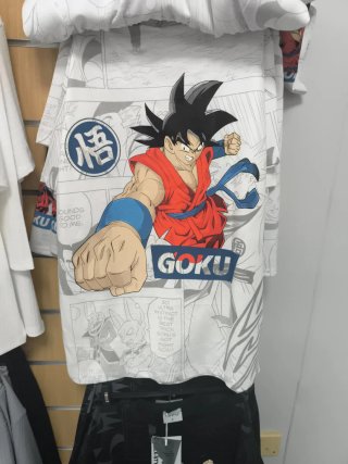 Camiseta Goku Dragon Ball Manga corta