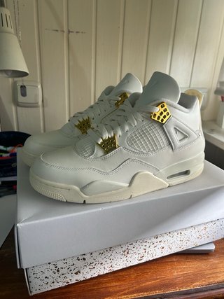 Jordan 4 Metallic Gold