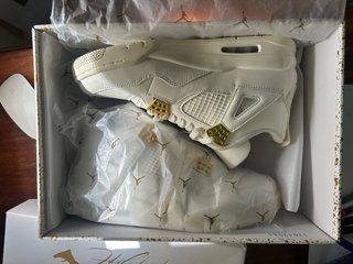 Jordan 4 Metallic Gold