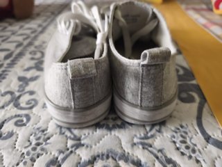 Zapatillas grises