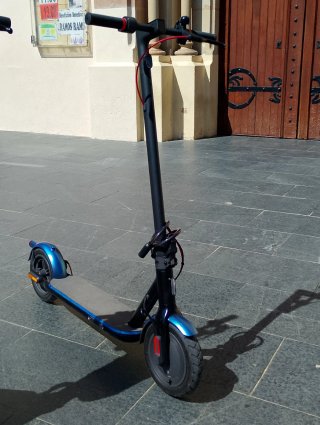 Patinete Eléctrico Xiaomi 4 Tuning Azul y negro