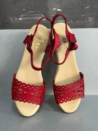 Sandalias cuña piel roja Talla 40 nuevas