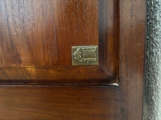 Cómoda de madera con 20 cajones