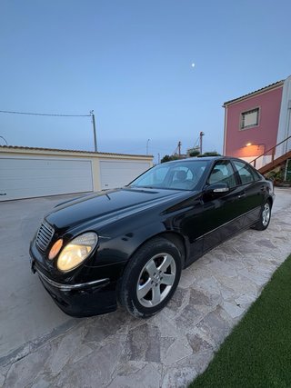 Mercedes-Benz Clase E 2004