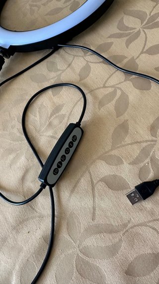 Luz Anel RGB com Suporte de Mesa