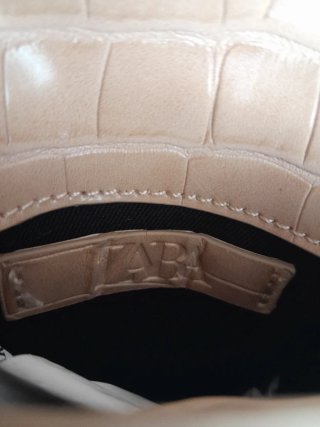 Bolso para móvil efecto piel cocodrilo